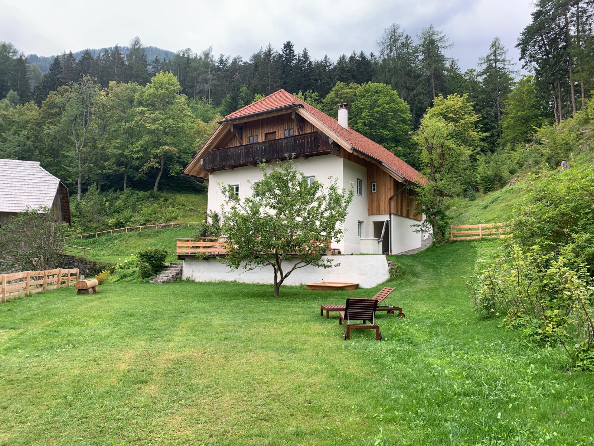 Aussen Blick vom Garten